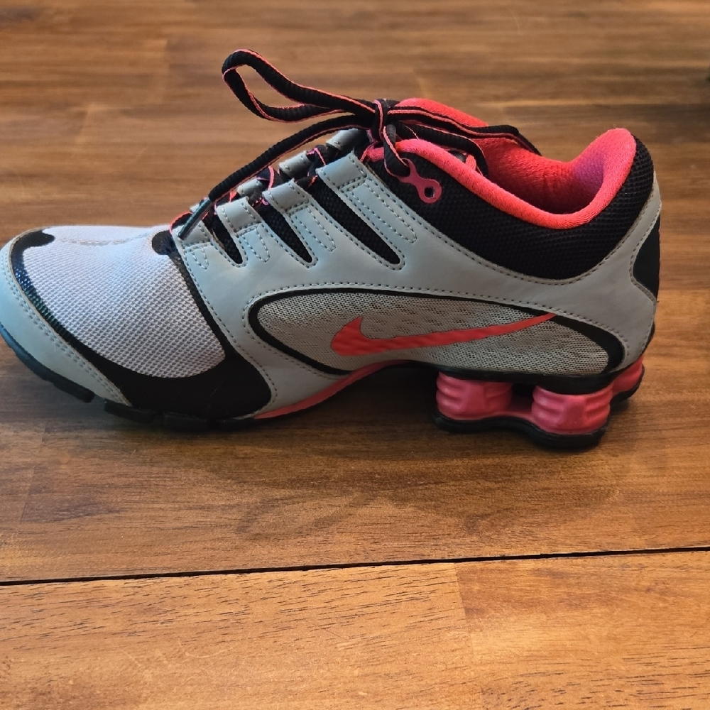 Nike Women's Gray and Pink Shox Athletic Sneakers - Picture 3 of 16